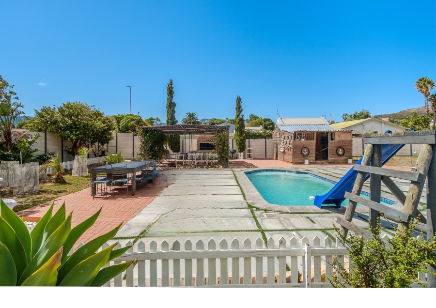 3 Bedroom Property for Sale in Capri Western Cape